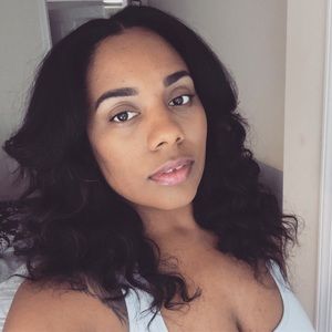 Meet your Posher, Khadija